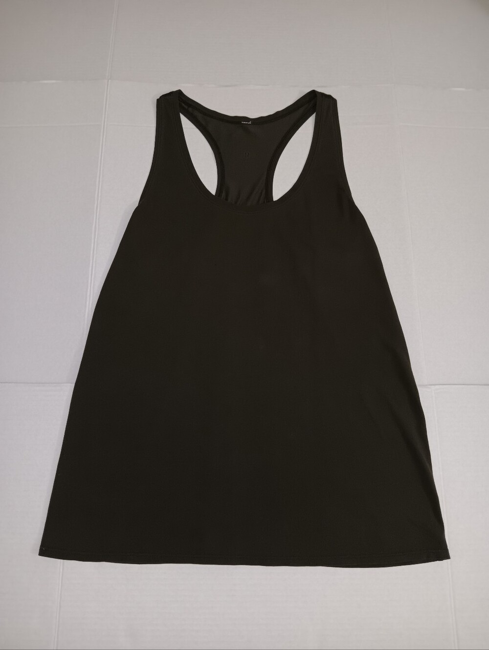 LULULEMON STRECTH RACERBACK TABK-TOP - Picture 5 of 9